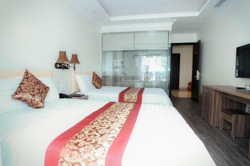 H? Long Legend Hotel