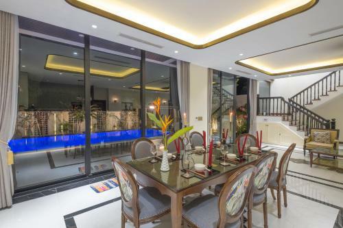 Bay Villa Ha Long