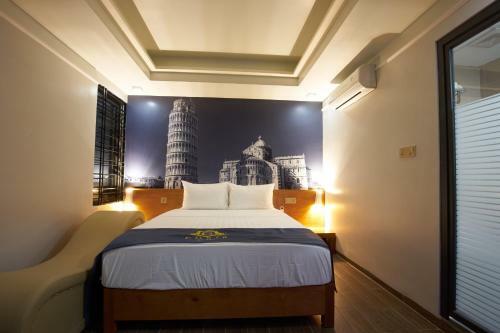 Cozi 9 Hotel - Theme Hotel