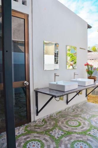 Hostal Monaco Homestay