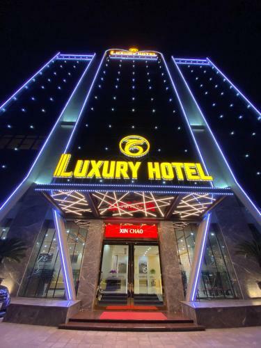Luxury6 Hotel