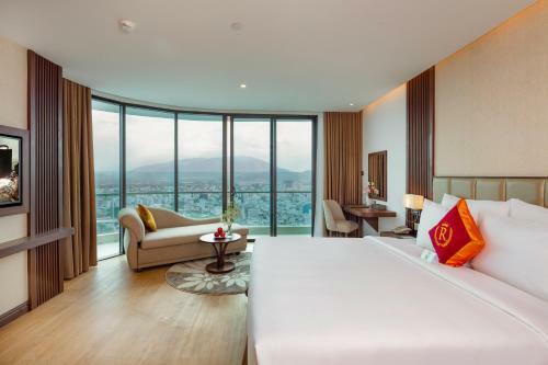 Regalia Gold Hotel