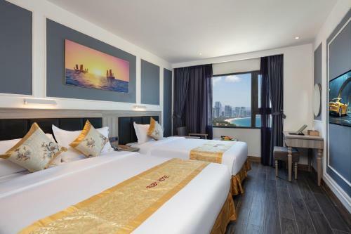 Ruby Hotel