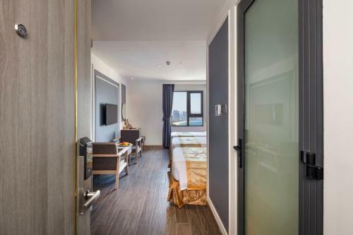 Ruby Hotel