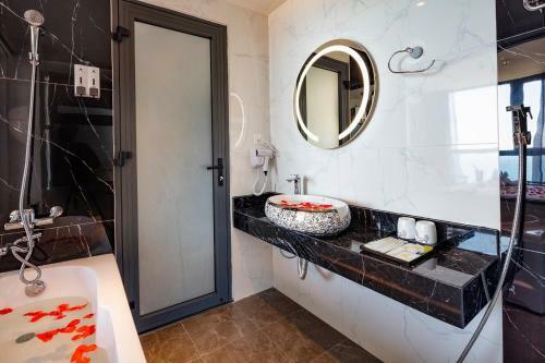 Ruby Hotel