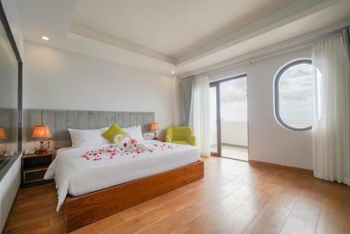The May Beach Hotel
