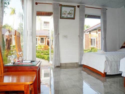 Hotel Her Bungalow