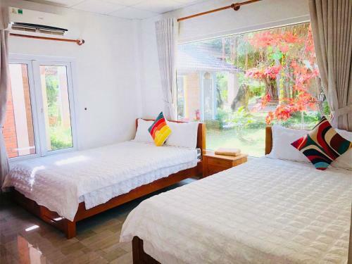 Hotel Her Bungalow