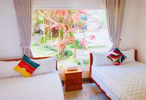 Hotel Her Bungalow