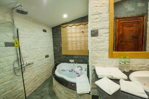 Hotel Famiana Green Villa