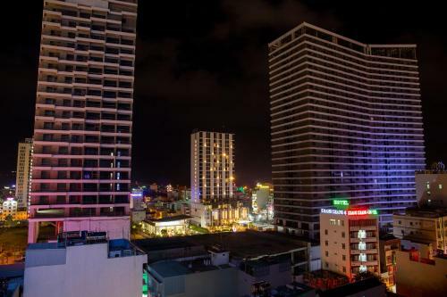 Hotel Money Fine Quy Nh?n - Kh�ch S?n D�t V�ng