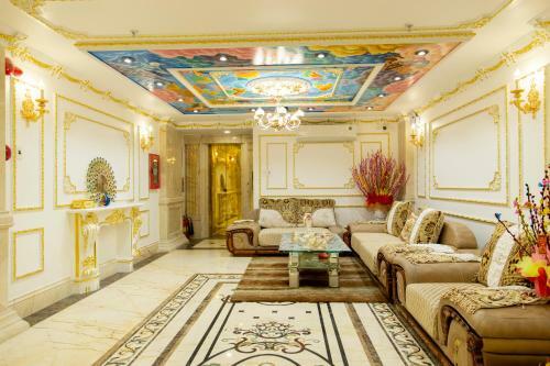Hotel Money Fine Quy Nh?n - Kh�ch S?n D�t V�ng