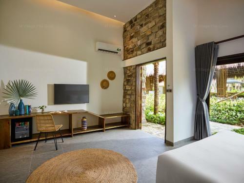 Hotel M Village