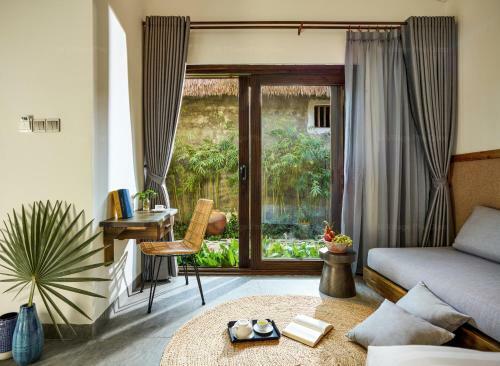 Hotel M Village