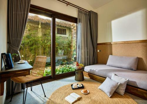 Hotel M Village