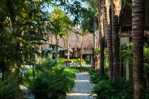 Hotel M Village