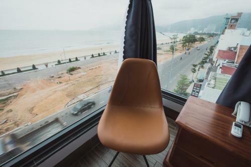 Kh�ch S?n Sea View Hotel