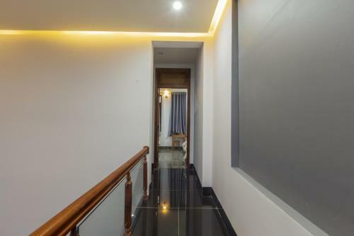 Ayaru Hotel