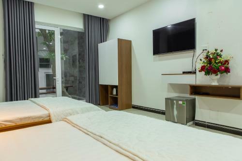 Sky Hotel