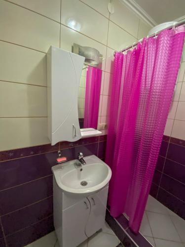 Hostal ?????