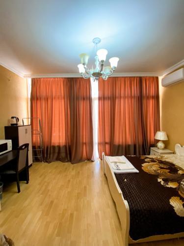 Hostal ?????
