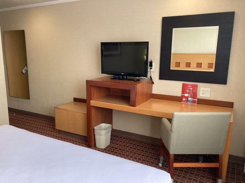 Hotel Mirabel