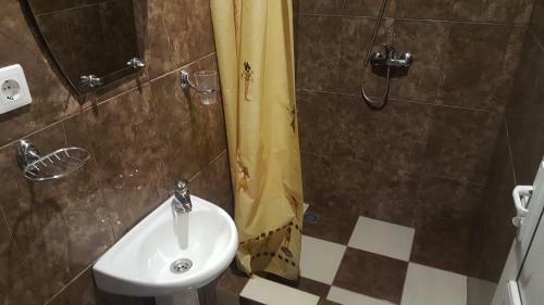 Hostal Guest House On Sosnalieva 12