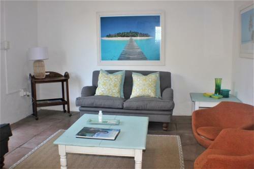 Aquablue Apartment