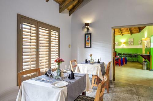 Hotel Cavern Resort & Spa