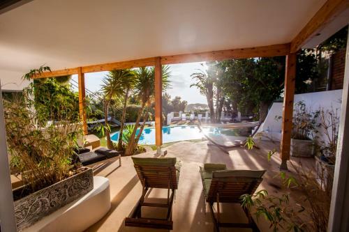 Lodge Ocean Lounge