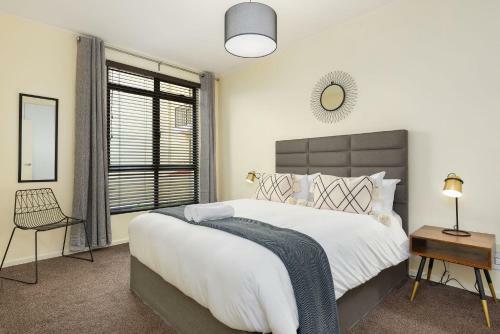 Island Club Apartments