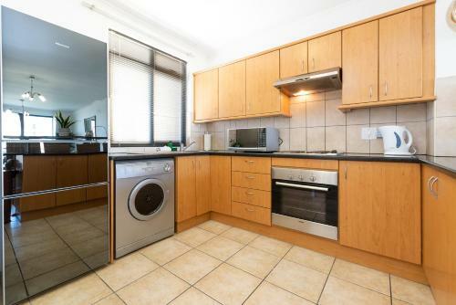 Island Club Apartments