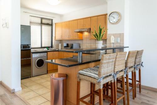 Island Club Apartments