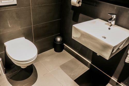 Apartamento Wex1 - Modern,wifi,netflix,gym,pool, Secure Parking