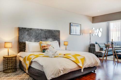 Mouille Point Apartment
