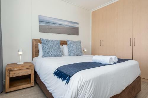 Dockside Apartments