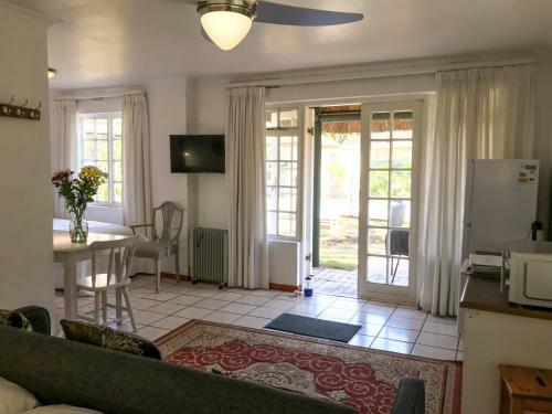 Howards End Manor B&B
