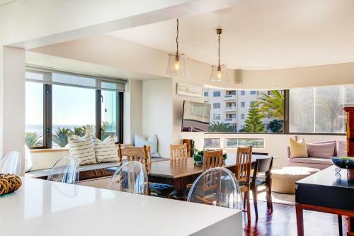Sea View Kingsgate Apartment On The Promenade