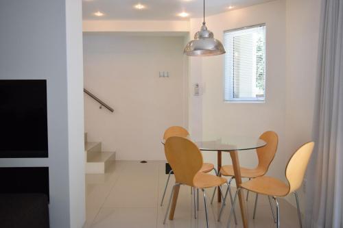 Breathtaking 3 Bedroom Apartment In Cape Town