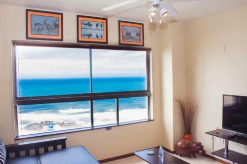 Apartamentos High Tide Beach Condo
