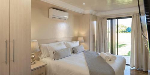 Bed & Breakfast Grand House Lodge Jeffreys Bay