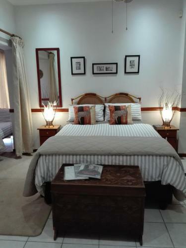 Hostal A1 Bay View