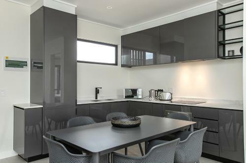 The Emerald Apartments