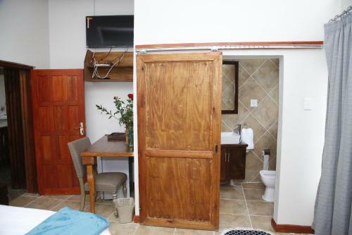 Hostal Travetel Or Tambo Airport