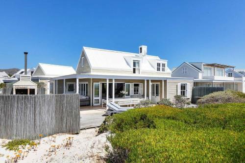 Bungalow Beach Villa