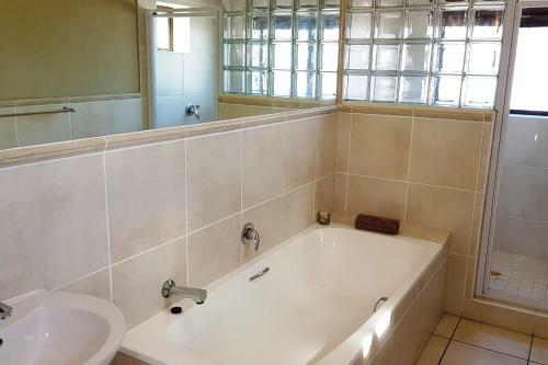 Moskombers Langebaan