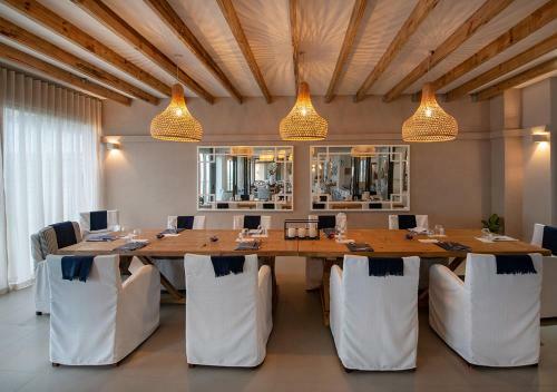 Shark Bay Hotel & Spa