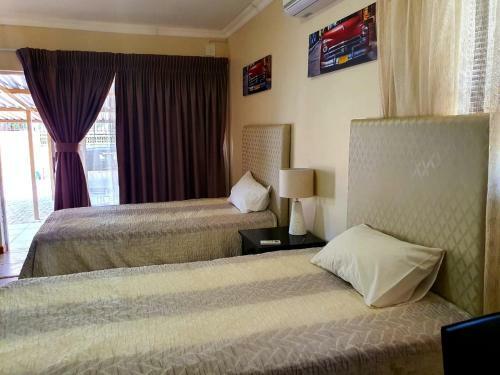 Hostal Tenacity Mafikeng Guesthouse