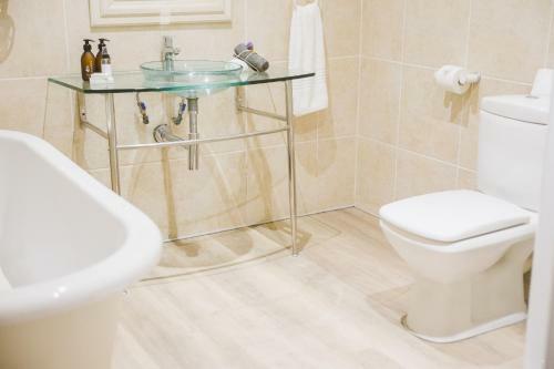 Hostal Victoria & Alfred Boutique Hotel