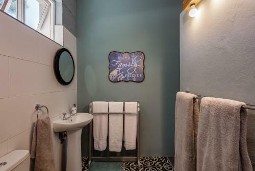 Apartamento Latest Unit With En Suite, Wi-fi And Dstv